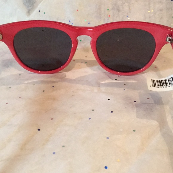 ISAAC MIZRAHI SUNGLASSES - Picture 3 of 5